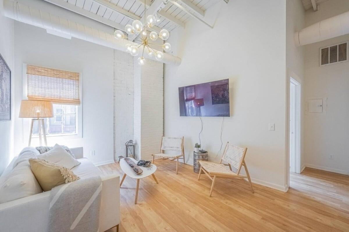 Apartament Darlin' Downtown Dawghouse Athens Zewnętrze zdjęcie